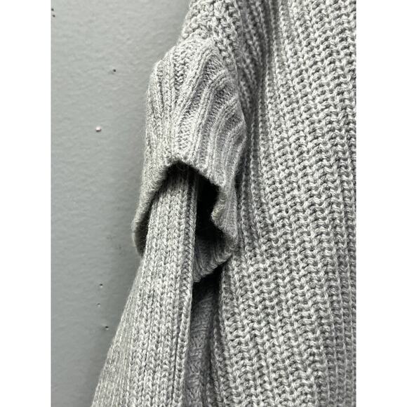 Jones NY Hooded Sweater Womens Medium Pockets Gray ruffle sleeves Chunky - Picture 4 of 6